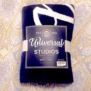 NWT UNIVERSAL STUDIOS EST. 1912 Beach Towel 30” x 60” Navy/Red/White